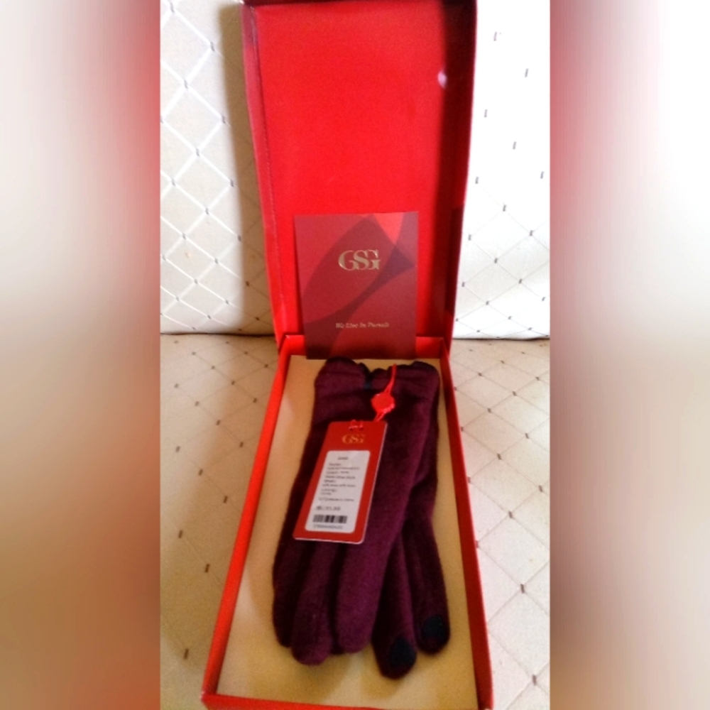 GSG TEXTING GLOVES NWT